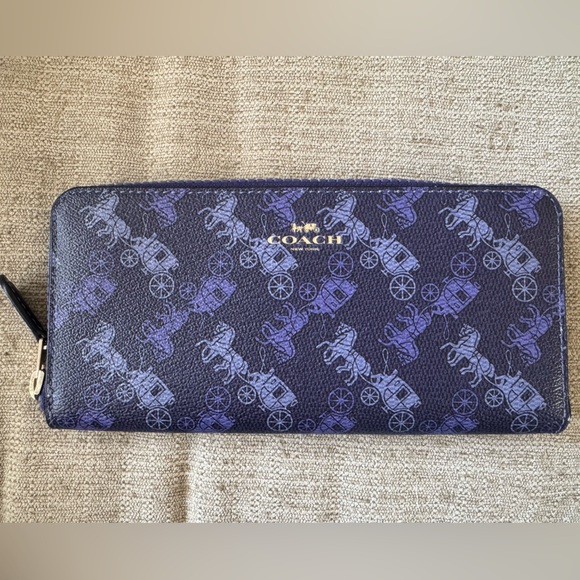 Coach Wallet - Picture 1 of 3